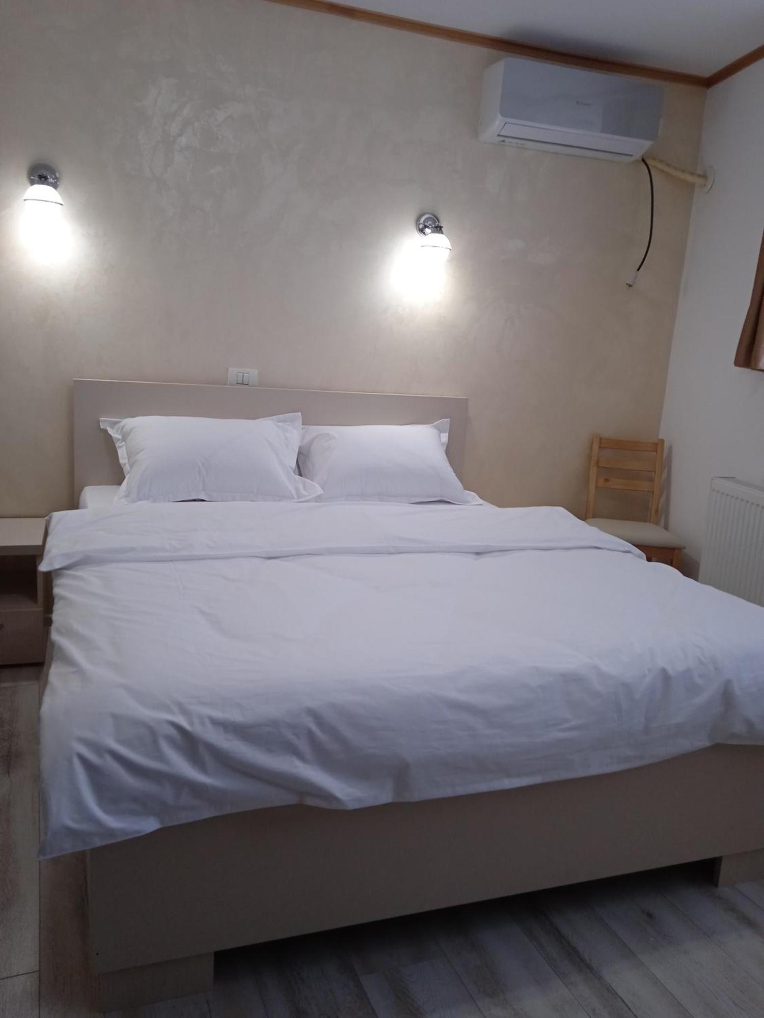 Marina Srl Appart hôtel