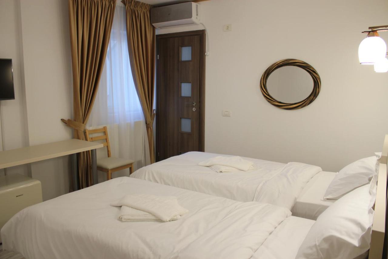 Aparthotel Marina Srl *